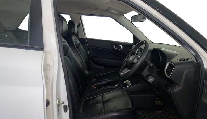 2021 Hyundai VENUE S 1.2, Petrol, Manual, 90,532 km, Right Side Front Door Cabin