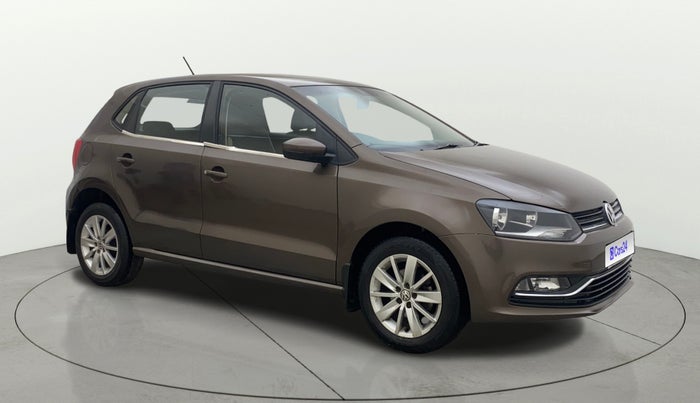 2017 Volkswagen Polo HIGHLINE1.2L, Petrol, Manual, 72,534 km, Right Front Diagonal