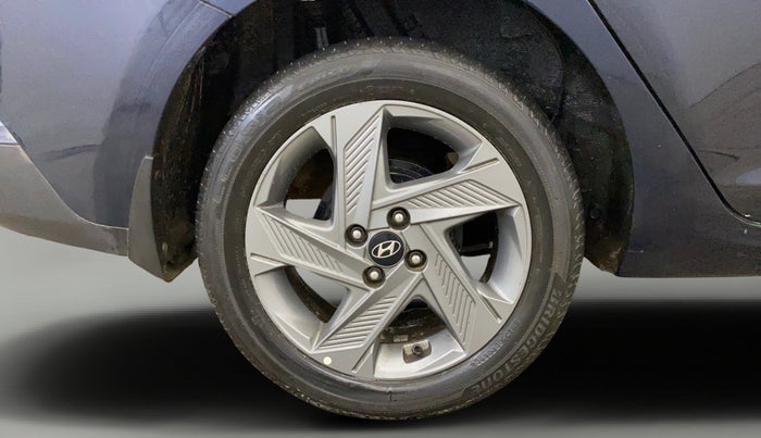 2020 Hyundai Verna SX 1.5 VTVT IVT, Petrol, Automatic, 36,367 km, Right Rear Wheel