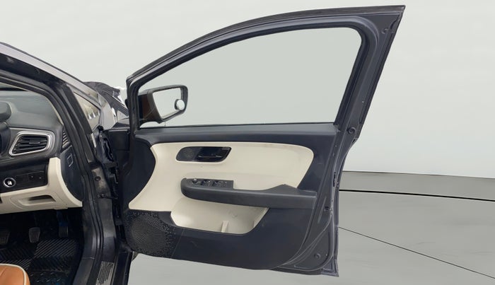 2021 Tata ALTROZ XT PETROL, Petrol, Manual, 61,416 km, RHS Front Door