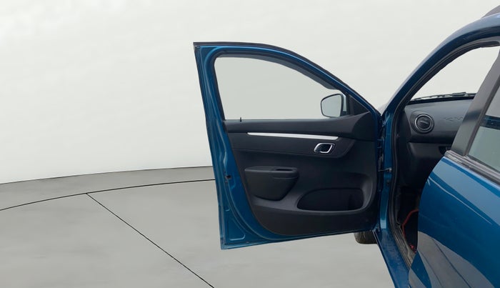 2022 Renault Kwid CLIMBER AMT 1.0, Petrol, Automatic, 45,071 km, LHS Front Door