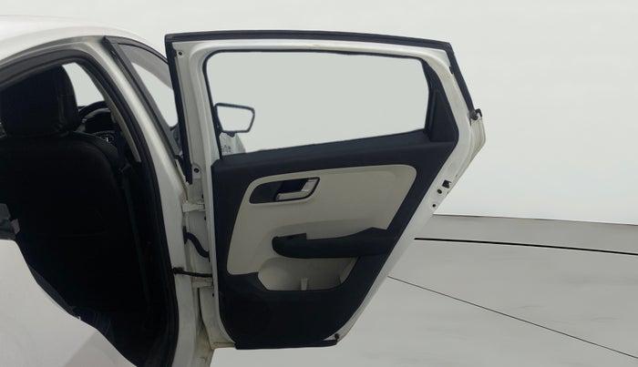 2023 Tata ALTROZ XZ + SUNROOF, Petrol, Manual, 44,407 km, RHS Rear Door