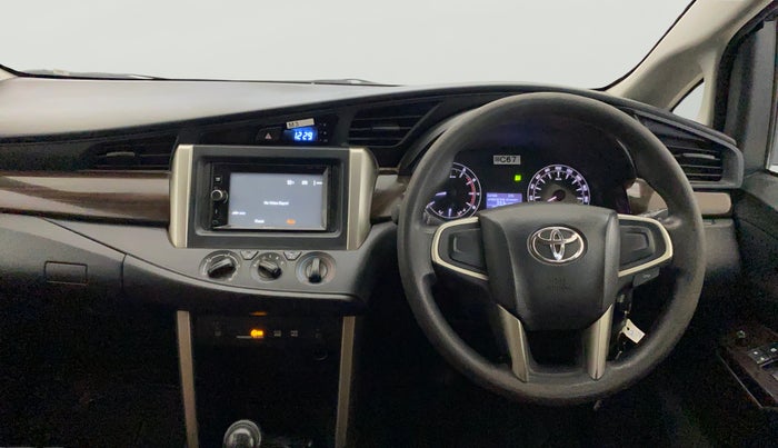 2018 Toyota Innova Crysta 2.7 GX 7 STR MT, Petrol, Manual, 92,199 km, Steering Wheel Close Up