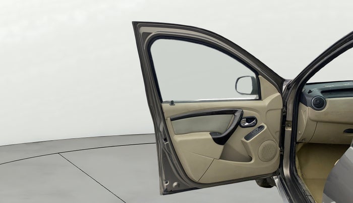 2015 Nissan Terrano XV D THP PREMIUM 110 PS, Diesel, Manual, 74,691 km, LHS Front Door