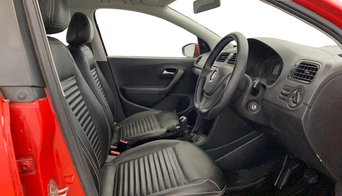 2020 Volkswagen Polo TRENDLINE 1.0L, Petrol, Manual, 33,634 km, Right Side Front Door Cabin