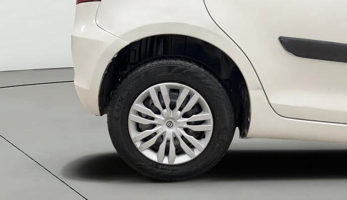 2015 Maruti Swift VXI, Petrol, Manual, 62,671 km, Right Rear Wheel