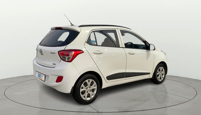 2016 Hyundai Grand i10 SPORTZ 1.2 KAPPA VTVT, Petrol, Manual, 90,804 km, Right Back Diagonal