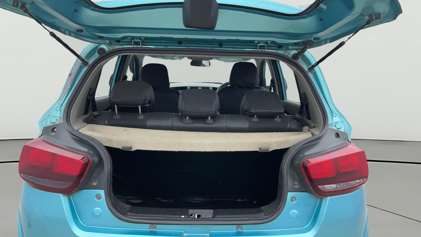2015 Mahindra Kuv100 K8 5 STR, Petrol, Manual, 37,253 km, Boot Open Zoomed View