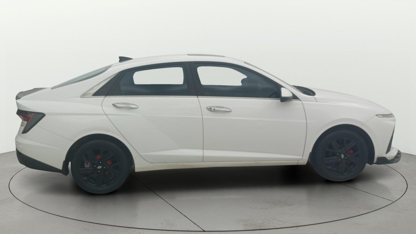 2023 Hyundai Verna SX (O) 1.5 MPI MT, Petrol, Manual, 34,307 km, Right Side View