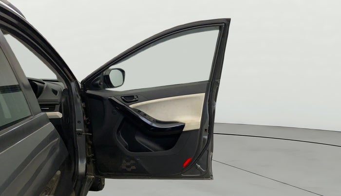 2024 Tata NEXON Pure 1.2 Petrol 6AMT, Petrol, Manual, 39,770 km, RHS Front Door