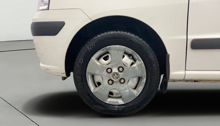 2014 Hyundai Santro Xing GL PLUS, Petrol, Manual, 68,471 km, Left Front Wheel