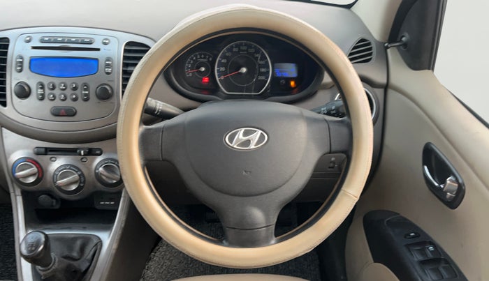 2013 Hyundai i10 SPORTZ 1.1, Petrol, Manual, 50,742 km, Steering Wheel Close Up