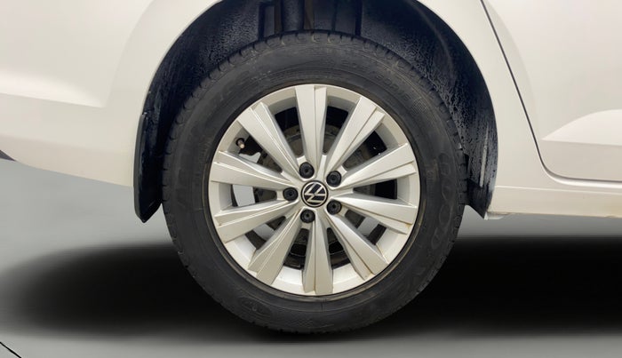 2022 Volkswagen VIRTUS HIGHLINE TSI 1.0 MT, Petrol, Manual, 61,366 km, Right Rear Wheel