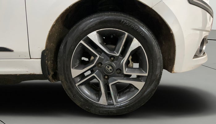 2019 Tata Tiago XZ PLUS PETROL, Petrol, Manual, 68,757 km, Right Front Wheel
