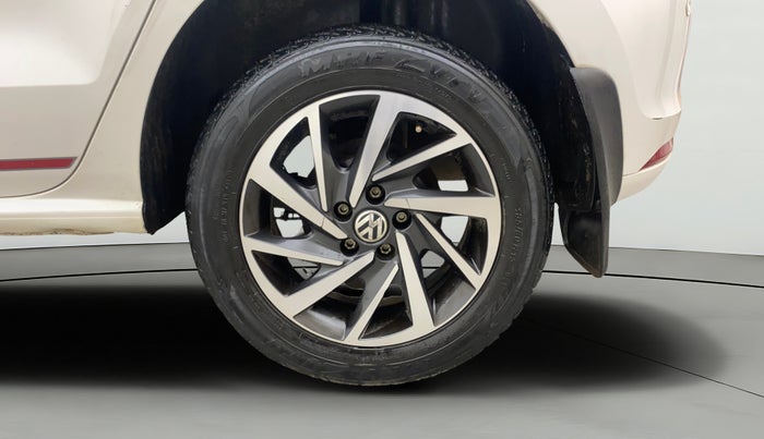 2017 Volkswagen Polo COMFORTLINE 1.2L, Petrol, Manual, 24,981 km, Left Rear Wheel