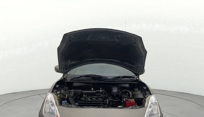 2019 Maruti Swift VXI, CNG, Manual, 70,799 km, Open Bonet