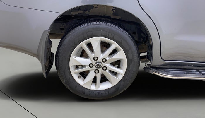 2018 Toyota Innova Crysta 2.4 GX 8 STR, Diesel, Manual, 1,06,871 km, Right Rear Wheel