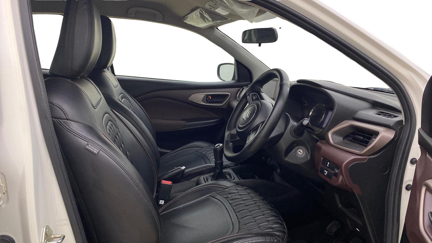 2023 Maruti FRONX DELTA CNG 1.2 MT, CNG, Manual, 46,115 km, Right Side Front Door Cabin