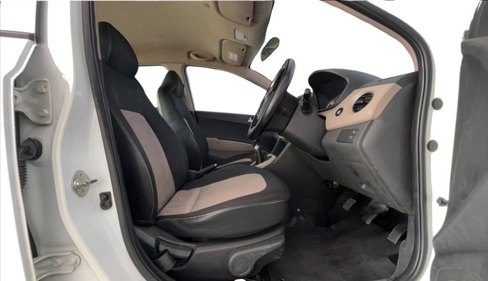 2019 Hyundai Grand i10 ASTA 1.2 KAPPA VTVT, Petrol, Manual, 1,04,358 km, Right Side Front Door Cabin