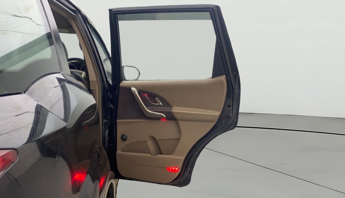 2013 Mahindra XUV500 W8, Diesel, Manual, 97,655 km, RHS Rear Door