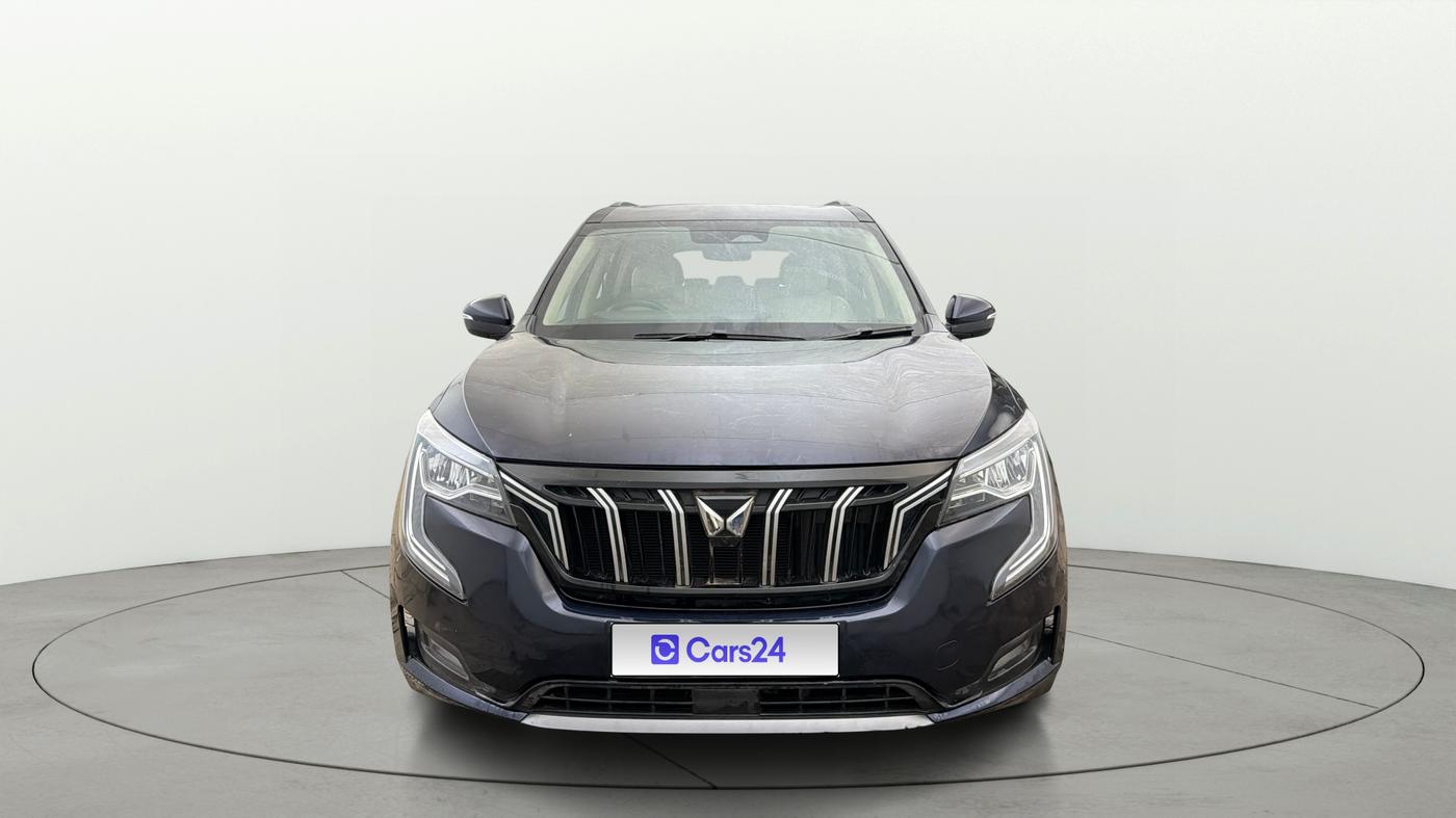 2022 Mahindra XUV700 AX 7 P AT 7 STR, Petrol, Automatic, 63,285 km, Front