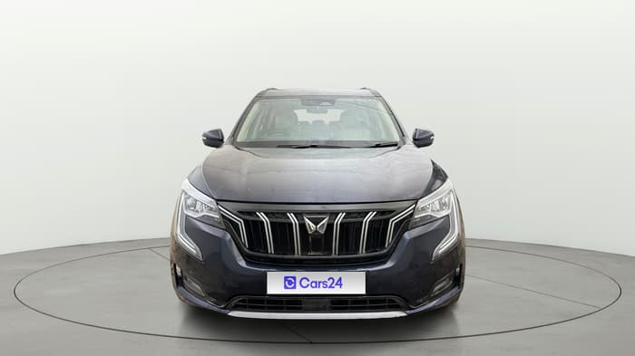 2022 Mahindra XUV700 AX 7 P AT 7 STR, Petrol, Automatic, 63,285 km, Front