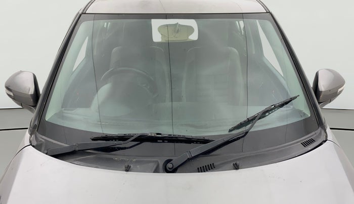 2017 Maruti Swift VXI, Petrol, Manual, 62,228 km, Front Windshield