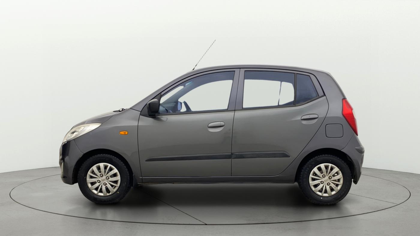 2016 Hyundai i10 SPORTZ 1.1, Petrol, Manual, 68,879 km, Left Side