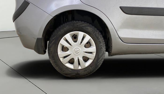 2015 Maruti Swift Dzire VXI, Petrol, Manual, 1,01,457 km, Right Rear Wheel