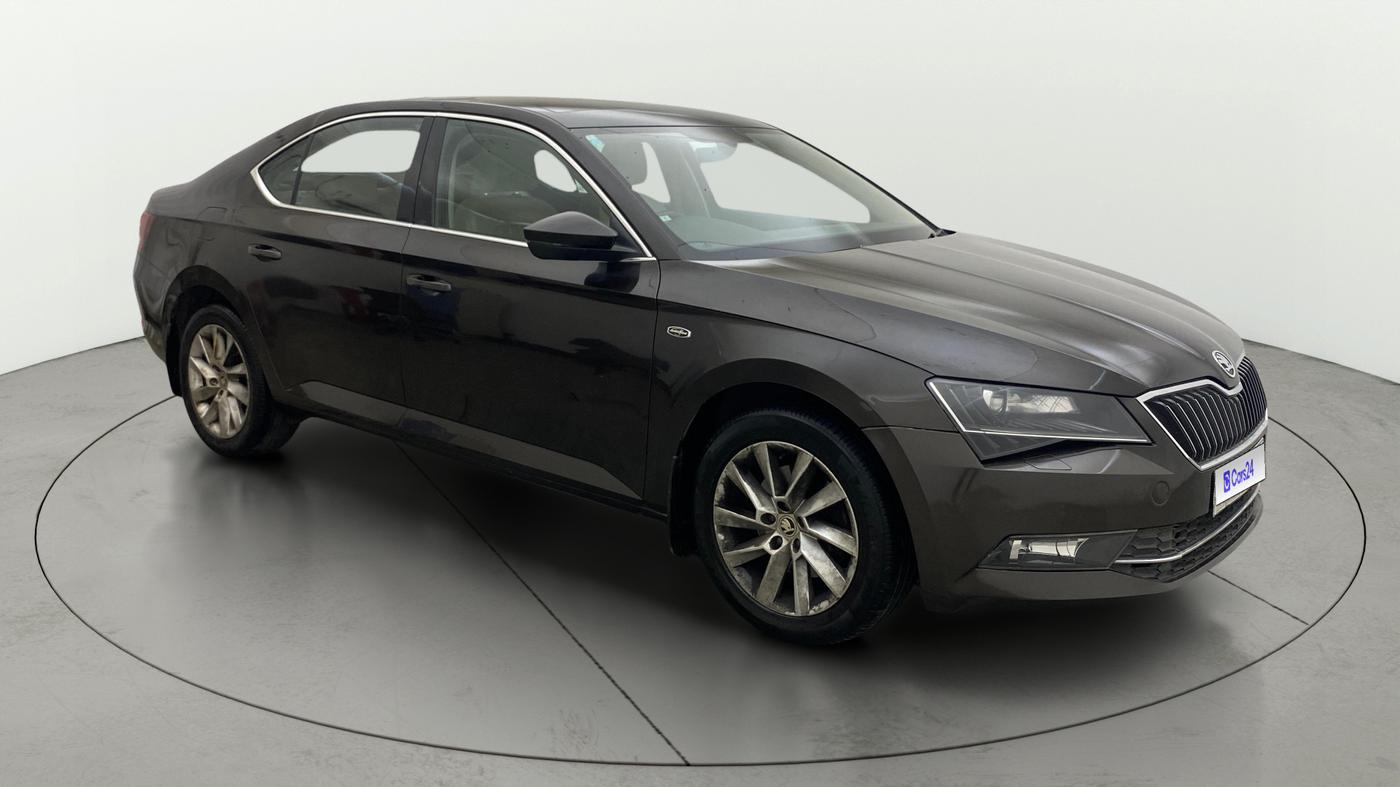 2017 Skoda Superb L&K 1.8 TSI AT, Petrol, Automatic, 65,419 km, SRP