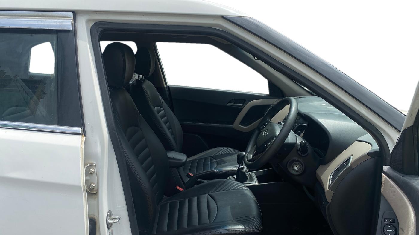 2016 Hyundai Creta S 1.6 PETROL, Petrol, Manual, 30,935 km, Right Side Front Door Cabin