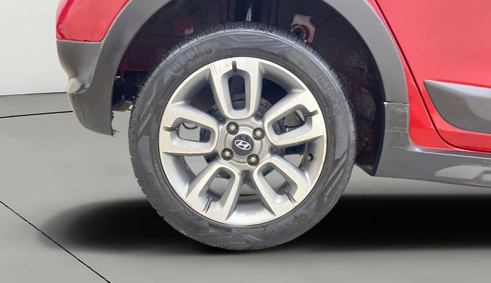 2016 Hyundai i20 Active 1.2 SX, Petrol, Manual, 75,197 km, Right Rear Wheel