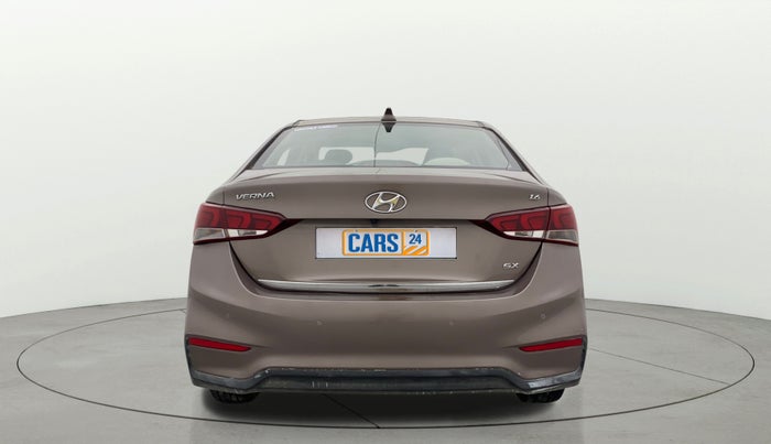 2017 Hyundai Verna 1.6 VTVT SX, Petrol, Manual, 59,816 km, Back/Rear