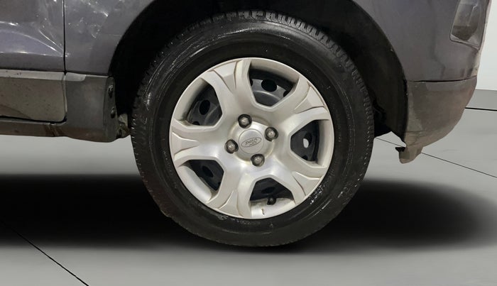 2015 Ford Ecosport TREND 1.5L DIESEL, Diesel, Manual, 1,07,655 km, Right Front Wheel