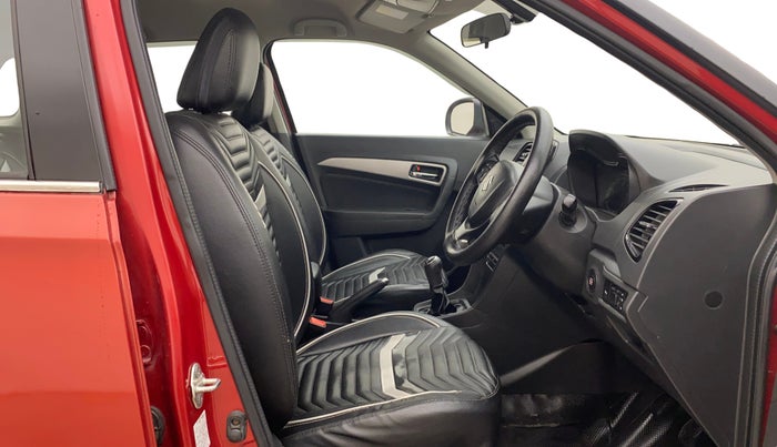 2017 Maruti Vitara Brezza ZDI PLUS DUAL TONE, Diesel, Manual, 1,29,768 km, Right Side Front Door Cabin