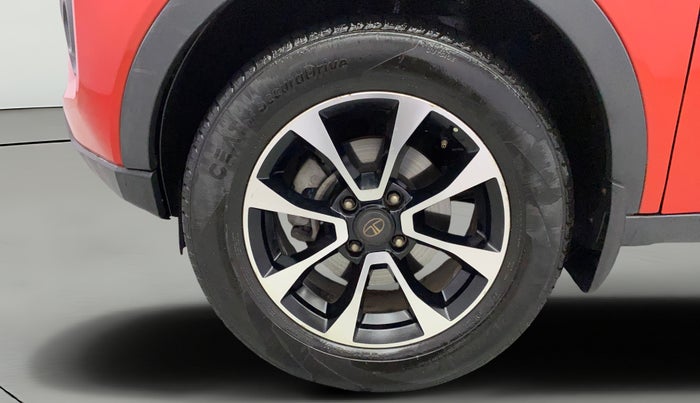 2020 Tata NEXON XZ PLUS (O) DIESEL DUAL TONE, Diesel, Manual, 93,897 km, Left Front Wheel