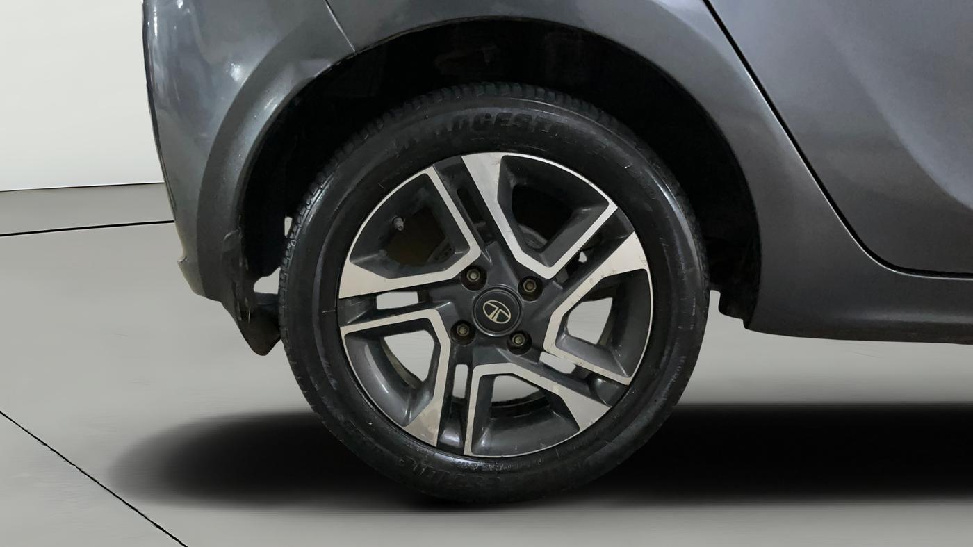 2020 Tata Tiago XZ PLUS PETROL, Petrol, Manual, 34,298 km, Right Rear Wheel