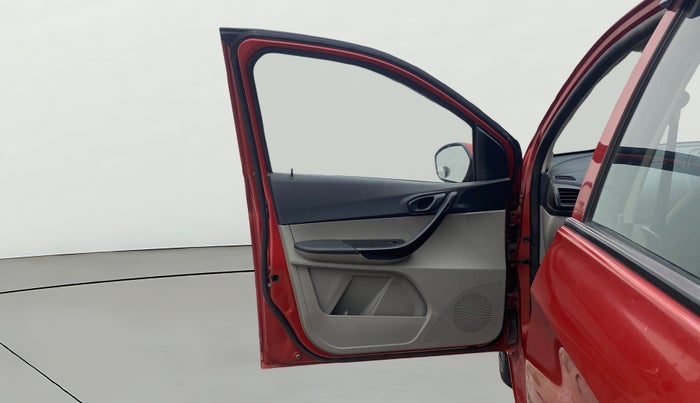 2019 Tata Tiago XZ PETROL, Petrol, Manual, 95,330 km, LHS Front Door