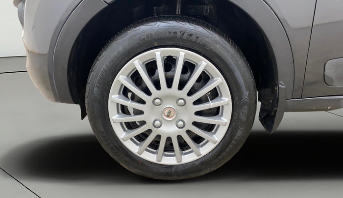 2018 Tata NEXON XM PETROL, Petrol, Manual, 77,098 km, Left Front Wheel