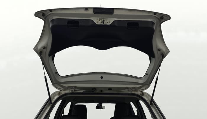 2022 Maruti Swift VXI AMT, Petrol, Automatic, 43,474 km, Boot Door Open