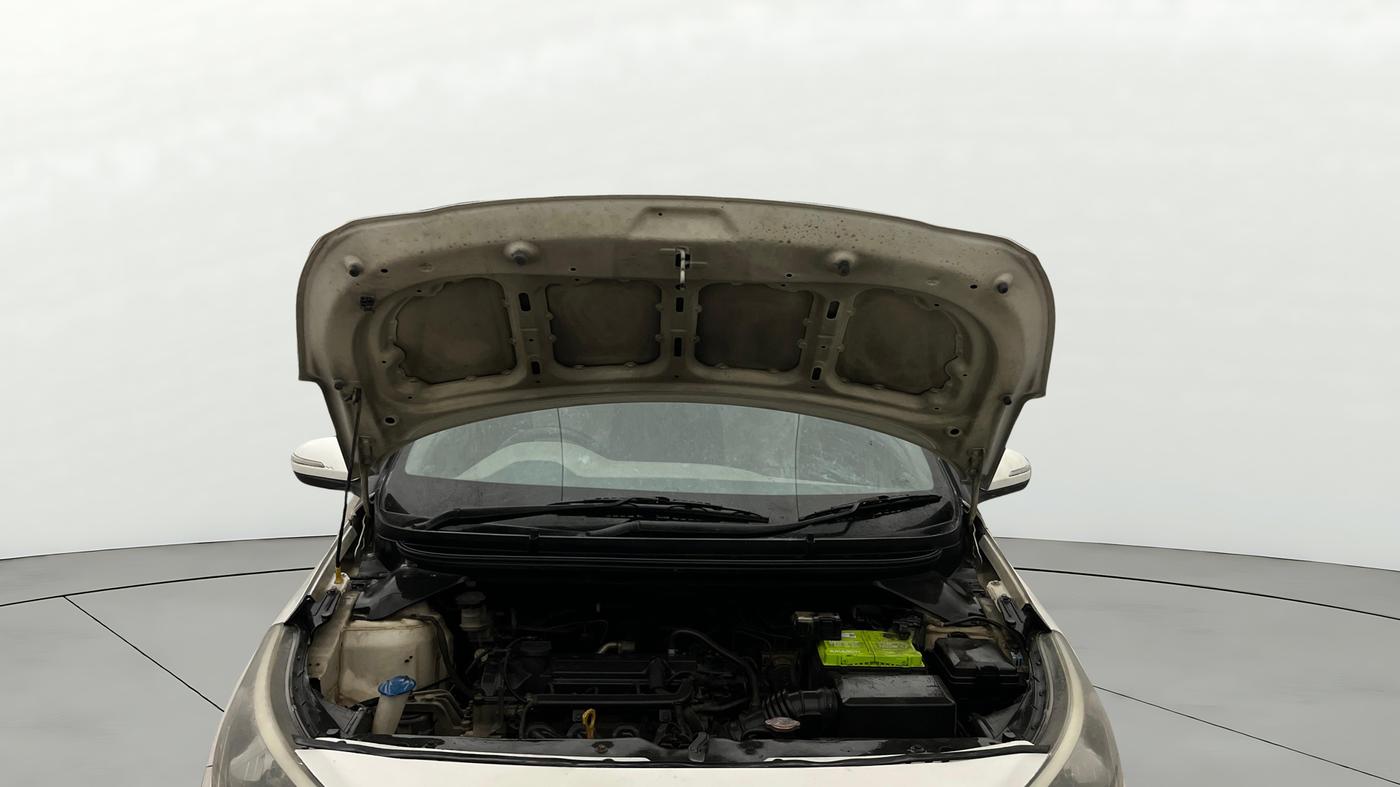 2015 Hyundai Elite i20 ASTA 1.2, Petrol, Manual, 1,08,297 km, Open Bonet