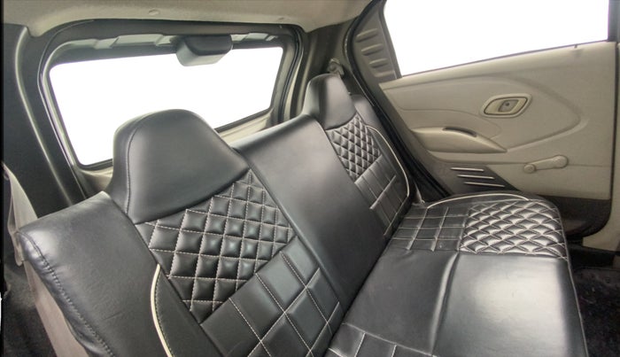 2016 Datsun Redi Go T (O), Petrol, Manual, 59,675 km, Right Side Rear Door Cabin