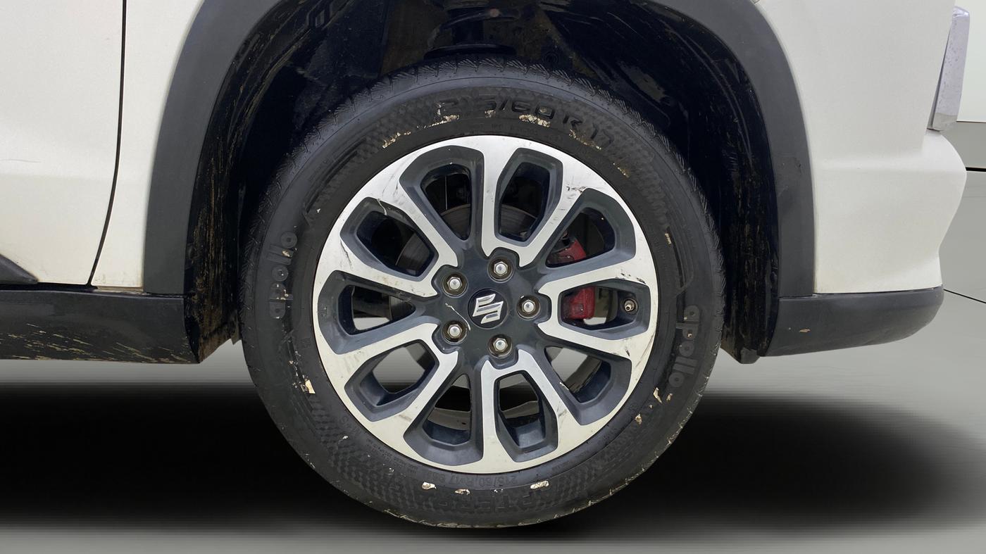 2023 Maruti Grand Vitara ALPHA PLUS HYBRID ECVT, Hybrid, Automatic, 90,717 km, Right Front Wheel