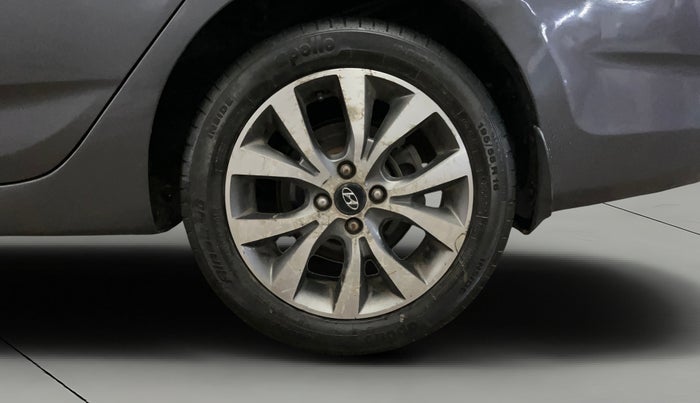 2014 Hyundai Verna FLUIDIC 1.6 VTVT SX AT, Petrol, Automatic, 27,810 km, Left Rear Wheel