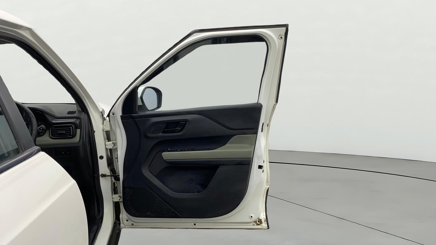 2021 Tata PUNCH ADVENTURE MT, Petrol, Manual, 83,443 km, RHS Front Door