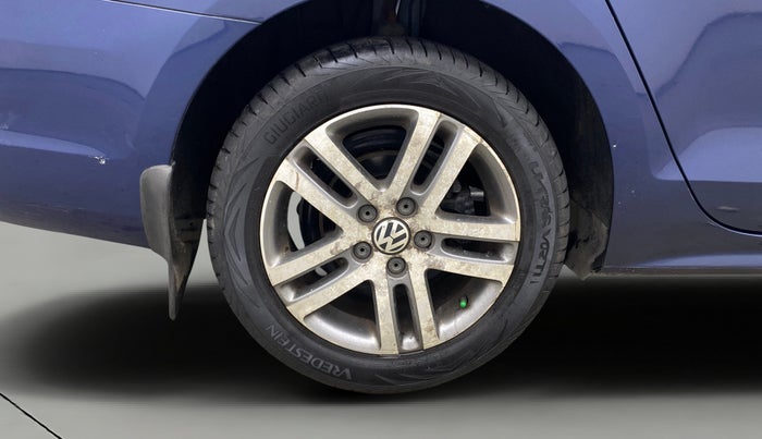 2014 Volkswagen Jetta HIGHLINE TDI, Diesel, Manual, 70,639 km, Right Rear Wheel