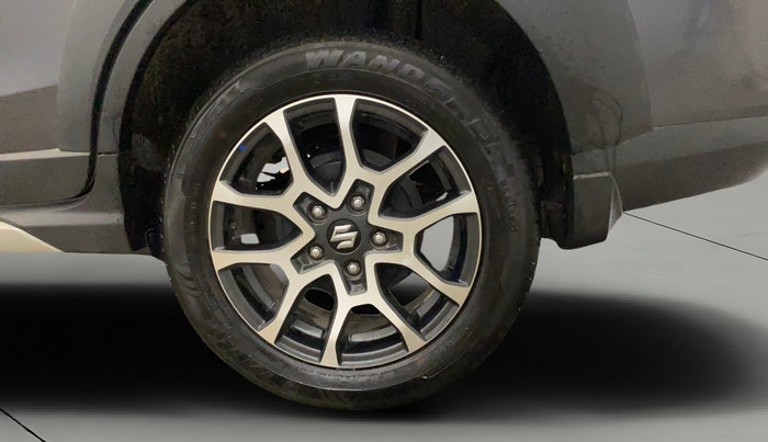 2025 Maruti XL6 ALPHA AT, Petrol, Automatic, 19,583 km, Left Rear Wheel