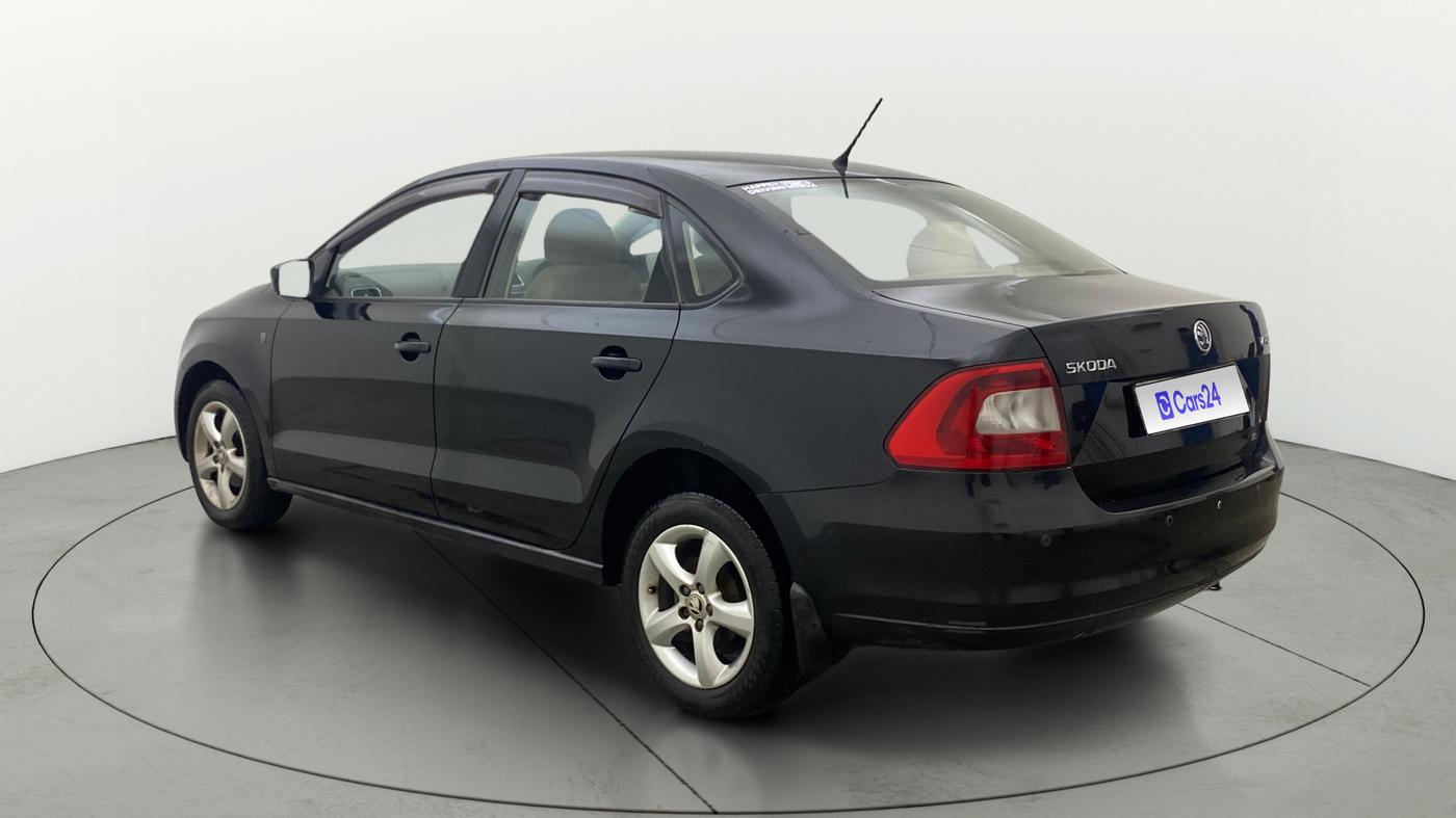 2013 Skoda Rapid ELEGANCE 1.6 TDI CR MT, Diesel, Manual, 1,37,813 km, Left Back Diagonal