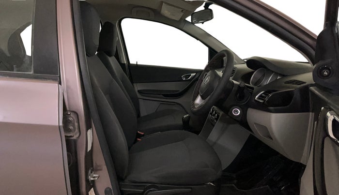 2016 Tata Tiago XZ PETROL, Petrol, Manual, 92,490 km, Right Side Front Door Cabin
