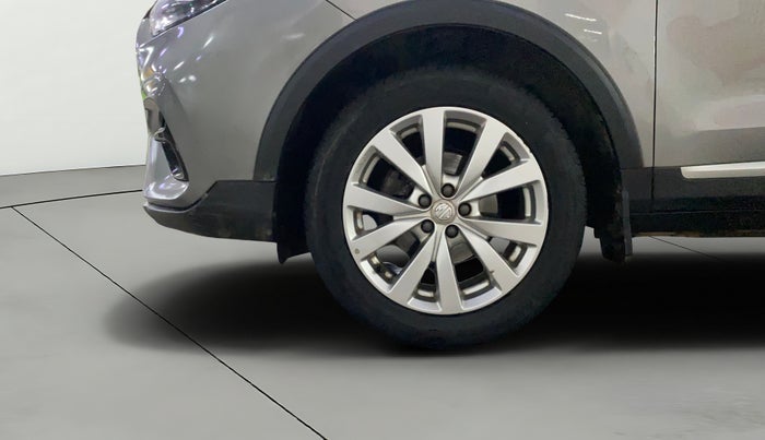 2022 MG ASTOR SUPER EX 1.5 MT, Petrol, Manual, 42,227 km, Left Front Wheel
